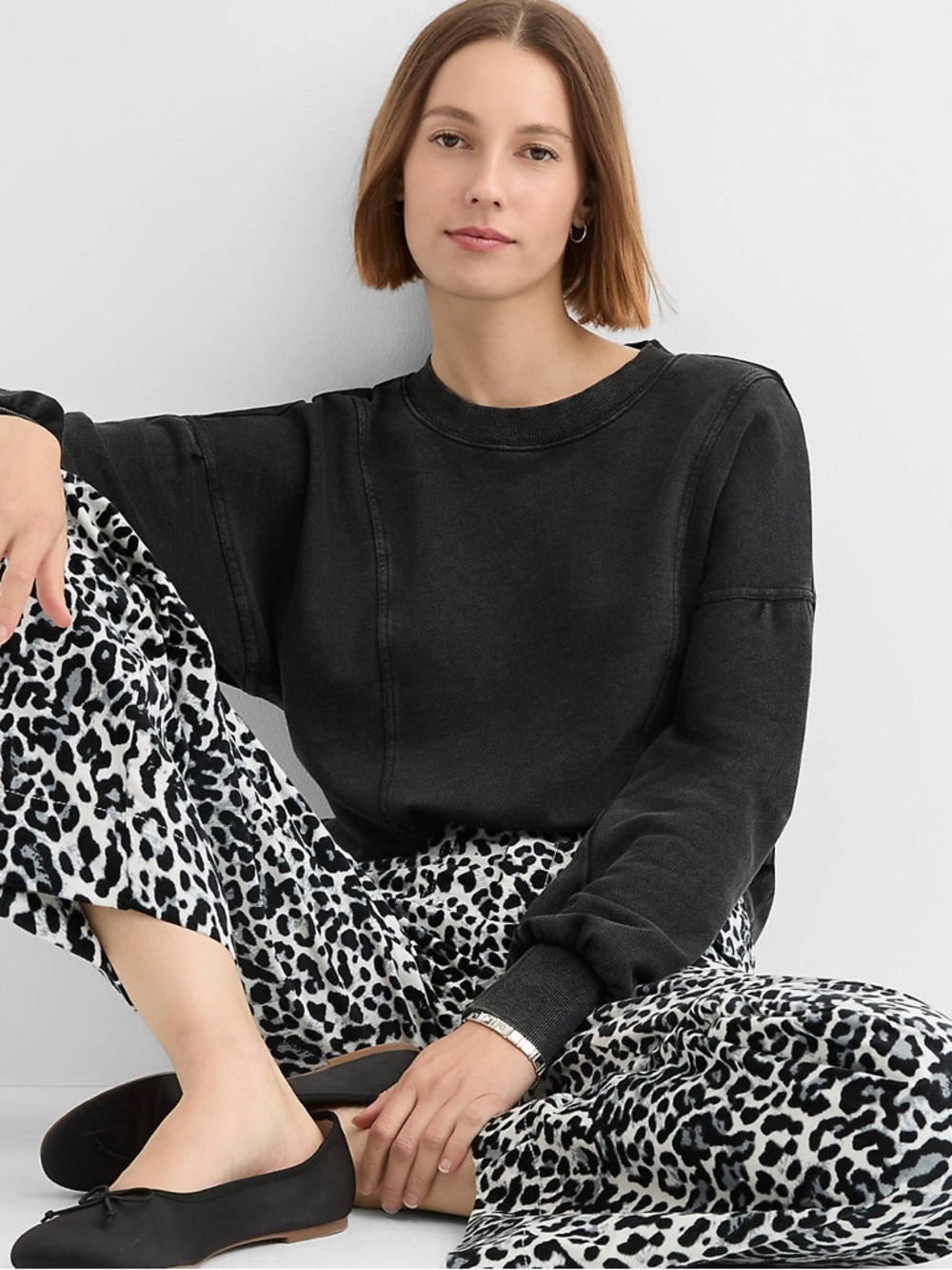 LOFT Black Pullover Sweatshirt